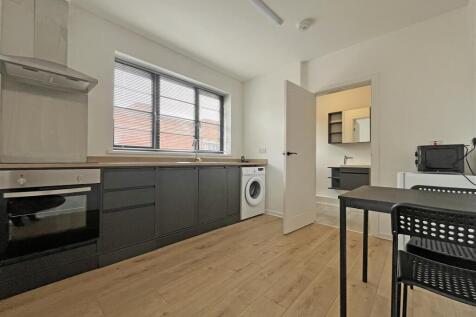 Flat 8 Dining Kitchen