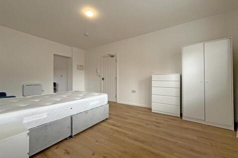 Flat 8 Bedroom Area