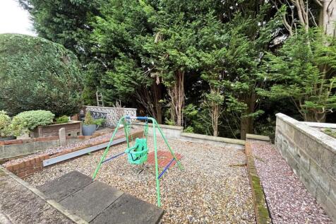 Outdoor Gravel Area