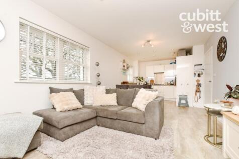 Lounge/Kitchen