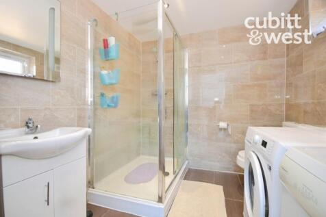 Downstairs Shower...