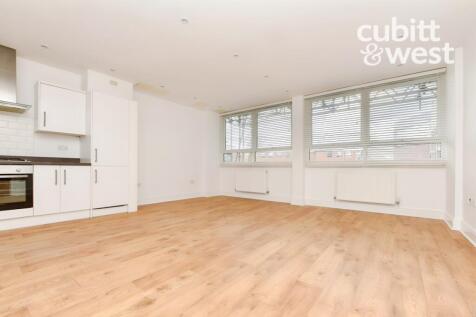 Lounge/Kitchen