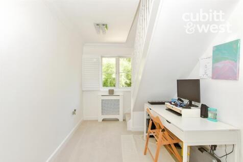 Landing/Study Area