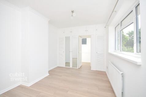 59fc04f4-bedroom2