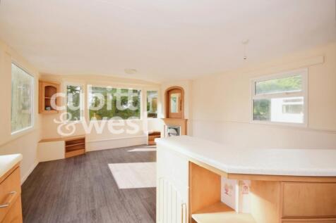 Kitchen/Living Area