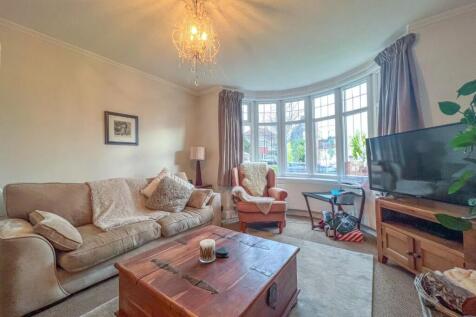 Briars Close - Image-10.jpg