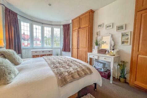 Briars Close - Image-2.jpg