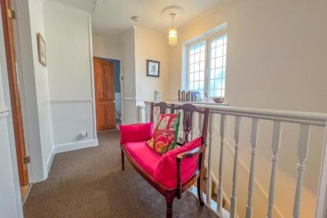 Briars Close - Image-7.jpg