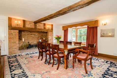 8286149-interior10.jpg