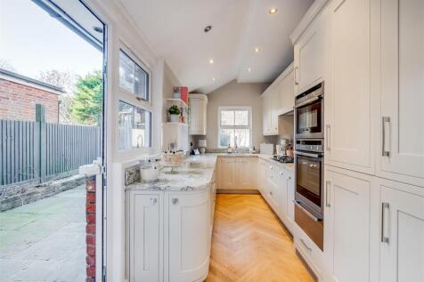 Pondcroft Road 20-13.jpg