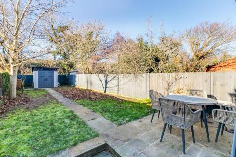 Pondcroft Road 20-26.jpg
