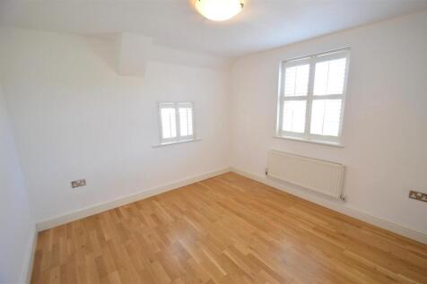 Bedroom 3 .JPG