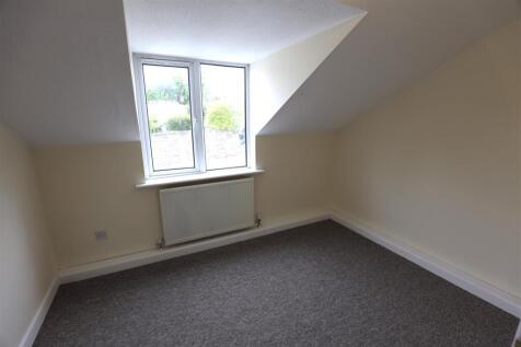 Bedroom 2 .JPG