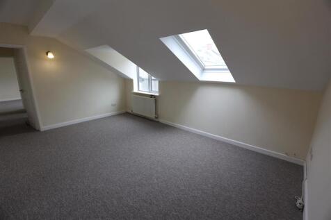 Lounge 1 .JPG