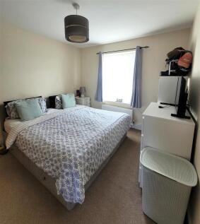 Bedroom 1 .jpg