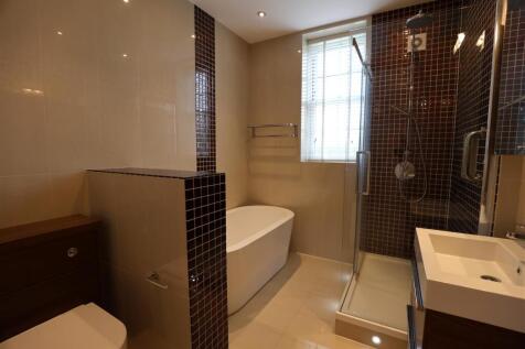 En suite 1 .JPG