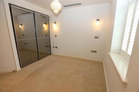 Bedroom 2 .JPG