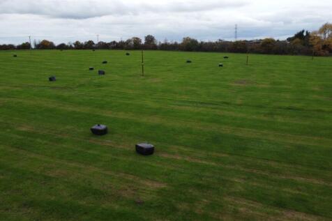 12 Acres, Brinkworth