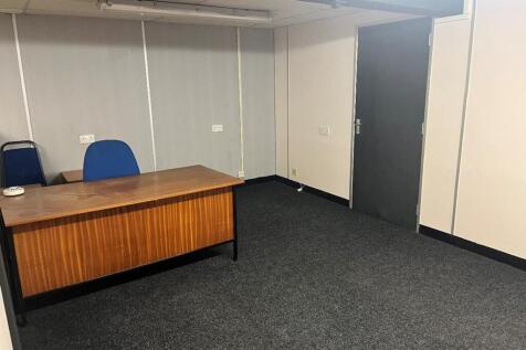 Picture 4  Rear Office Storage and WC.jpg