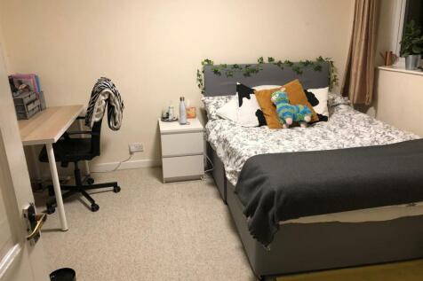 bedroom1.jpg