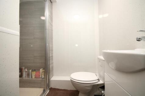 Shower room.JPG