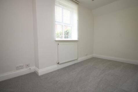 Bedroom 2.JPG