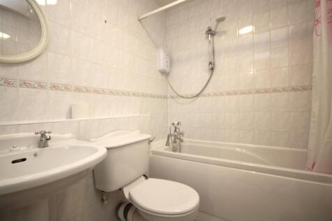 Bathroom.JPG