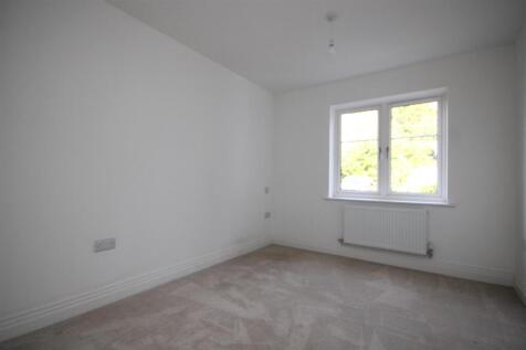 Bedroom 2.JPG