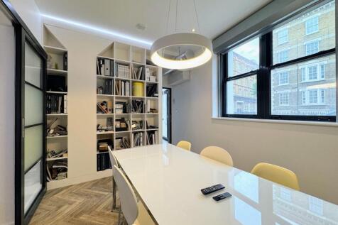 Unit B 1618 Marshalsea Road CC photos meeting ro