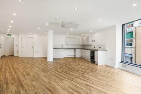 Kitchen1.JPG