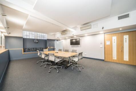 170172 Tower Bridge Road large boardroom.jpg