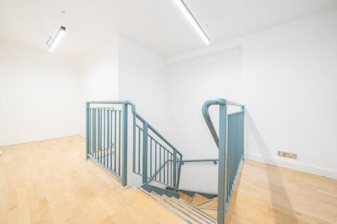 8 Hatchers Mews mezz floor.jpg