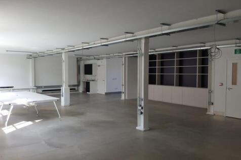 E0 Office Int2.jpg
