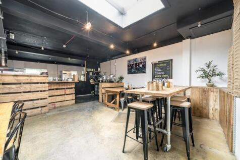 179 Queens Road rear area.jpg