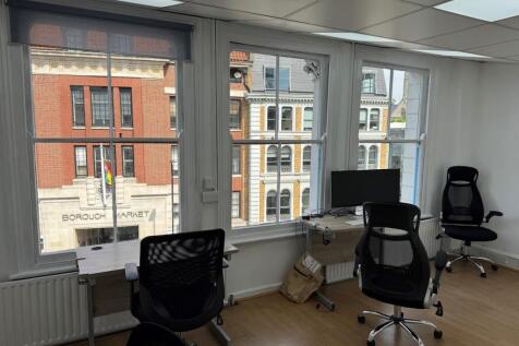 3941 Borough High Street 2nd floor front.jpg