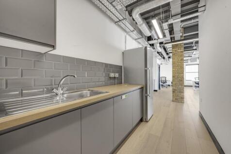 Kitchen 1.jpg