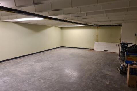Basement 2.jpg