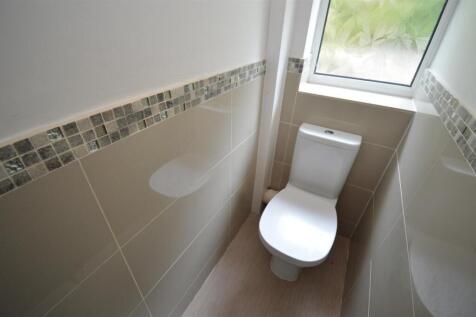 Toilet.JPG