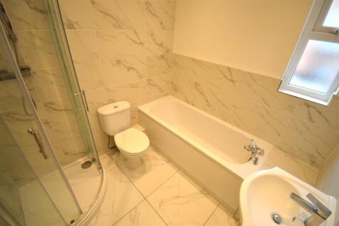 Bathroom.JPG