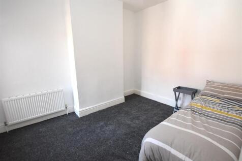 Bedroom 2.jpg