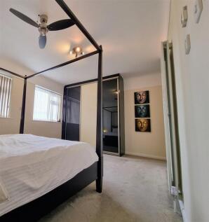 penthouse 5.jpg