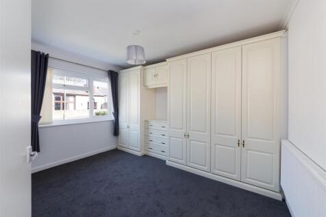 7 Blenheim Drive (13).jpg