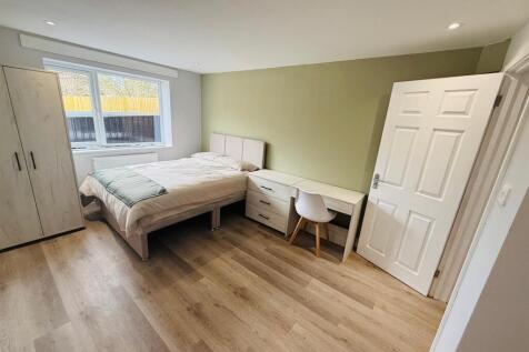 Room 1 Buckingham Road.jpg
