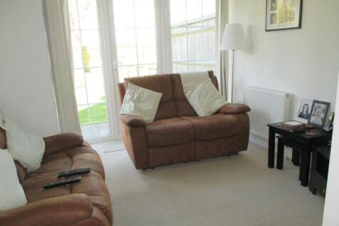 C Sitting room 1.jpg