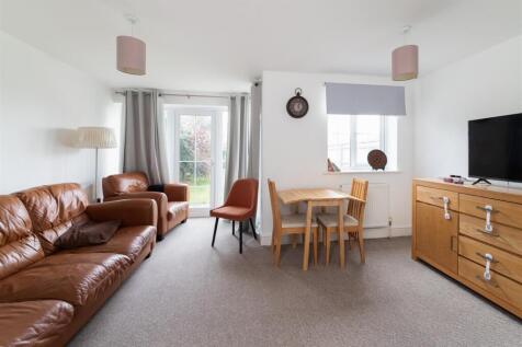 Living &amp; Dining Room 2.jpg