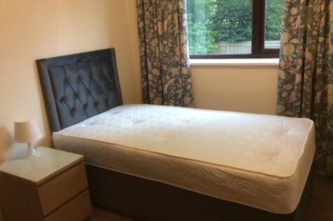 3 Rawson Close single bedroom1.JPG