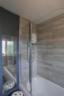 Bath room.jpg