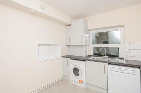 Kitchen 3.jpg