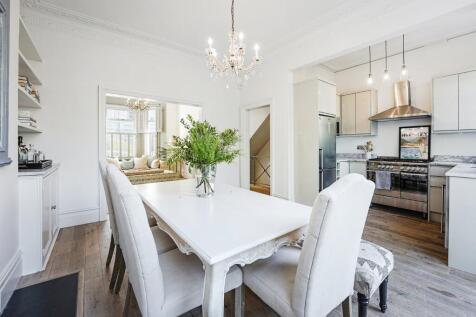 Dining / Kitchen