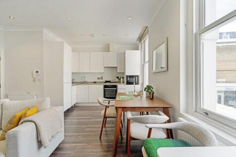 Kitchen / Reception